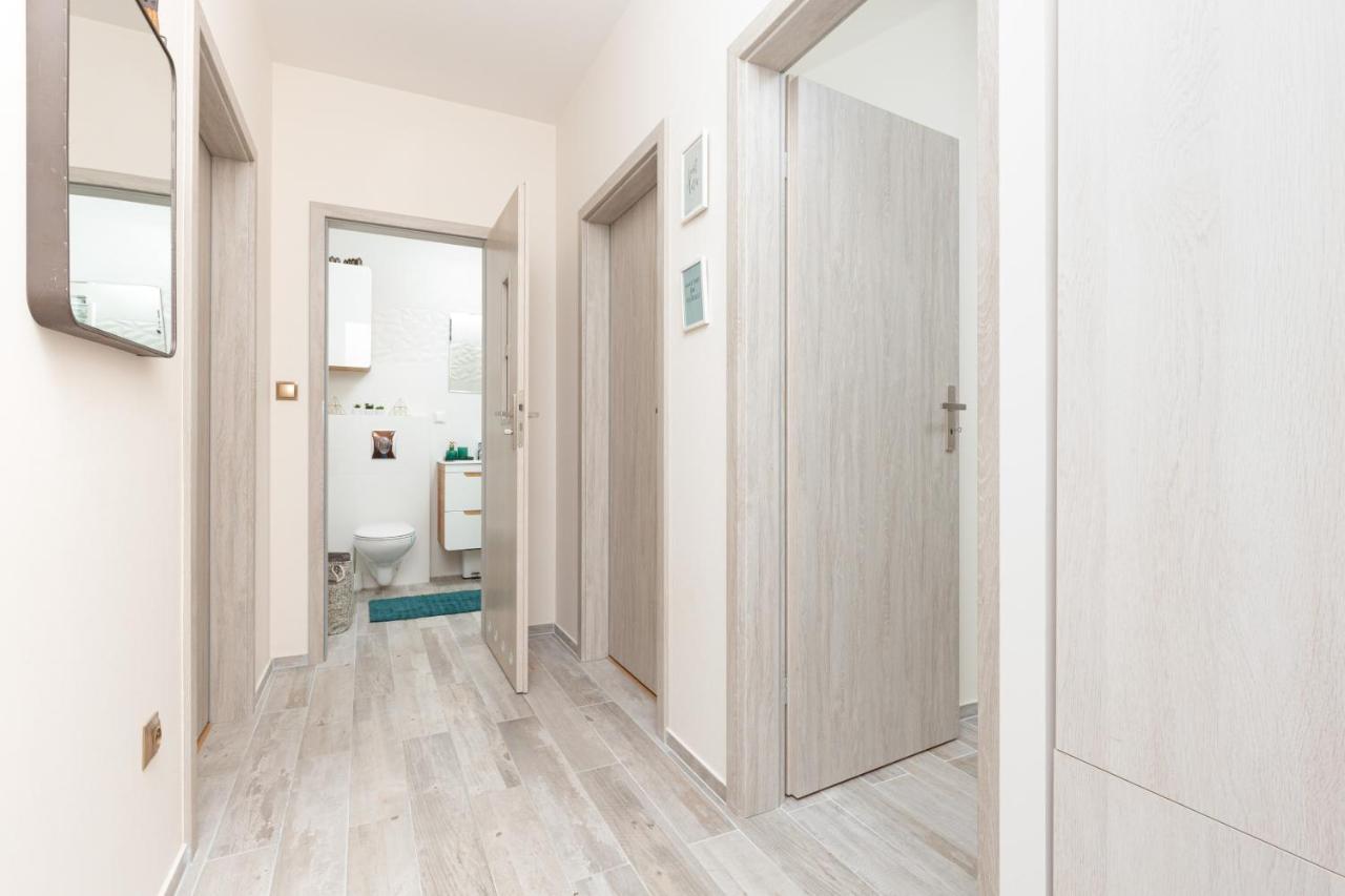 City Center Apartment Elektoralna By Noclegi Renters Warszawa Zewnętrze zdjęcie