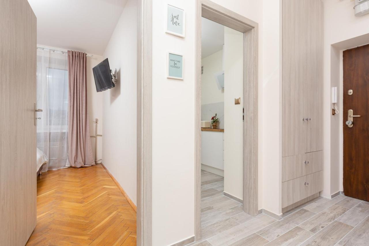 City Center Apartment Elektoralna By Noclegi Renters Warszawa Zewnętrze zdjęcie